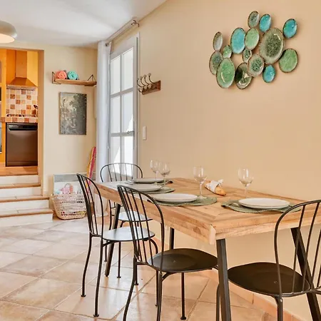 3 Bedroom Lovely In * Sanary-sur-Mer